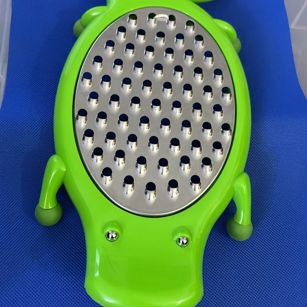 Vintage Alligator Cheese Grater New NWOT